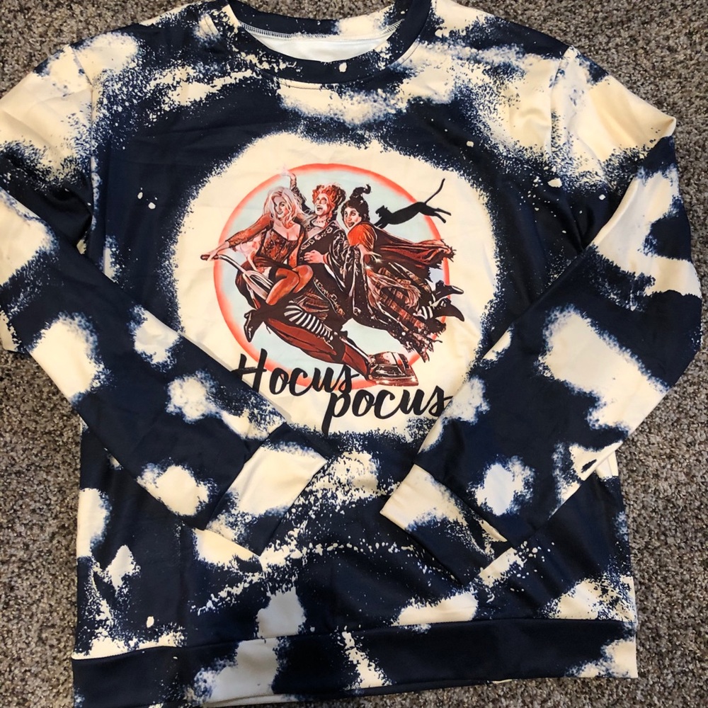 Brand new hocus pocus sweatshirt :)
